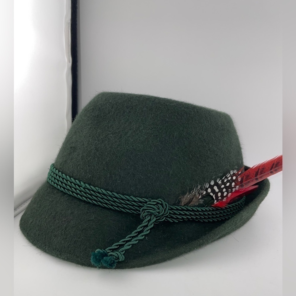 Vintage Tirol  Green Wool Felt Hat Gamsbart Medium 6.75 To 7​​​​​​​​​​​​​